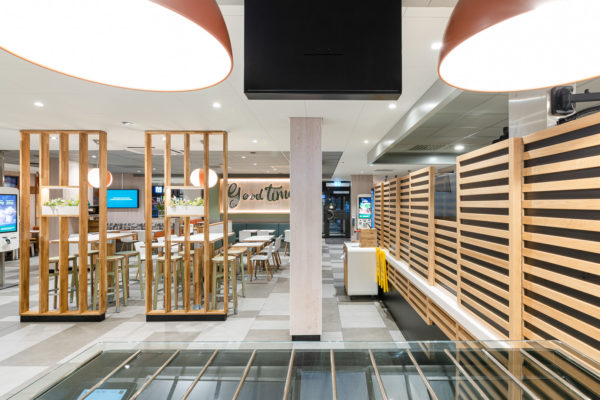 ROL Fredbergs is proud to present the delivery of McDonald’s in Västra Frölunda, Sweden. The restaurant is one of the first of its kind in Sweden with McDonalds’ interior concept ‘Natural Integrity’. It has been a very extensive and complex project and the result is a very fresh-looking and top modern restaurant with a focus on giving the customers the best possible experience. The project included refurbishing the roof, expanding the restaurant's dining room, replacing the ceiling, new flooring, replacing all the interiors and installing and expanding the restaurant's Digital signage and ordering system and renovating the kitchen. “I think that I have got the nicest McDonald's restaurant in Sweden” – says owner Ulf Ternström. Ulf has a long experience of running restaurants. He started his first restaurant in 1996 and today he owns 6 McDonald's restaurants. https://rolfredbergs.com/