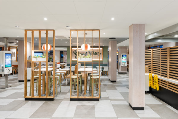 ROL Fredbergs is proud to present the delivery of McDonald’s in Västra Frölunda, Sweden. The restaurant is one of the first of its kind in Sweden with McDonalds’ interior concept ‘Natural Integrity’. It has been a very extensive and complex project and the result is a very fresh-looking and top modern restaurant with a focus on giving the customers the best possible experience. The project included refurbishing the roof, expanding the restaurant's dining room, replacing the ceiling, new flooring, replacing all the interiors and installing and expanding the restaurant's Digital signage and ordering system and renovating the kitchen. “I think that I have got the nicest McDonald's restaurant in Sweden” – says owner Ulf Ternström. Ulf has a long experience of running restaurants. He started his first restaurant in 1996 and today he owns 6 McDonald's restaurants. https://rolfredbergs.com/